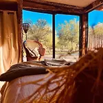 Domaine Lessya, Insolite & Bed and Breakfast Mauguio
