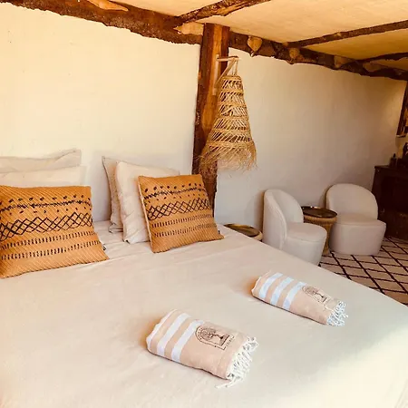 Bed & Breakfast Domaine Lessya, Insolite & 4*