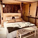 Bed & Breakfast Domaine Lessya, Insolite &