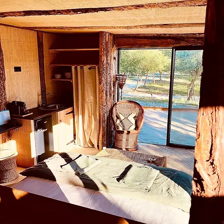 Bed & Breakfast Domaine Lessya, Insolite & Mauguio