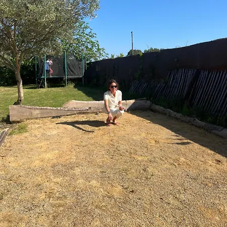 Domaine Lessya, Insolite & Bed & Breakfast