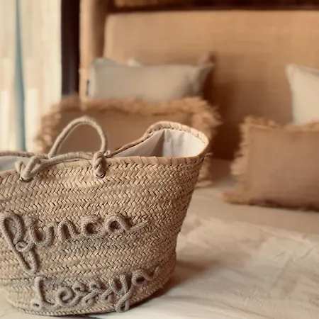 Domaine Lessya, Insolite & Alojamento de Acomodação e Pequeno-almoço